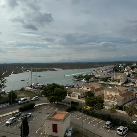 Acogedor Estudio En El Edificio Isla De *