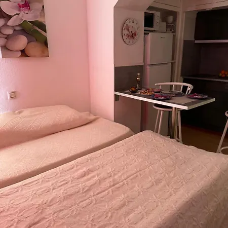 Acogedor Estudio En El Edificio Isla De شقة روساس