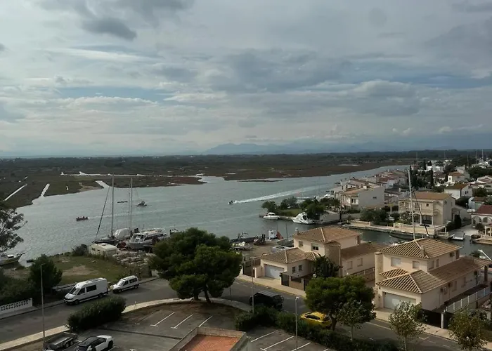 Acogedor Estudio En El Edificio Isla De *